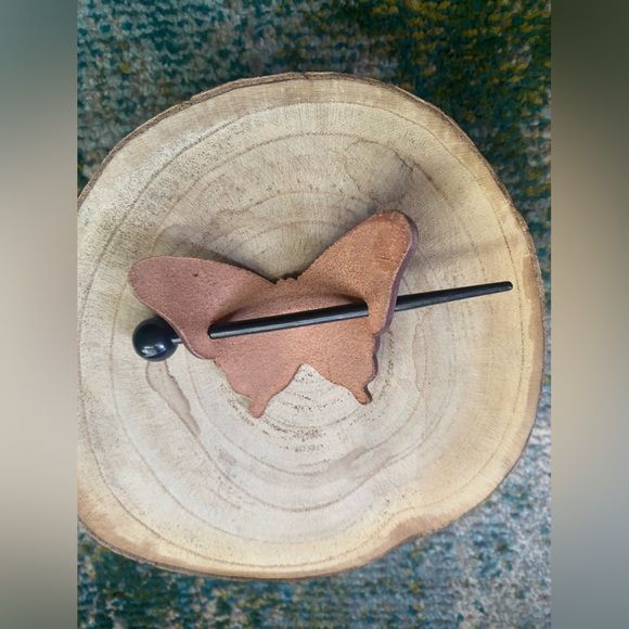 Vintage Y2K tan leather butterfly hair pin accessory - Picture 3 of 6